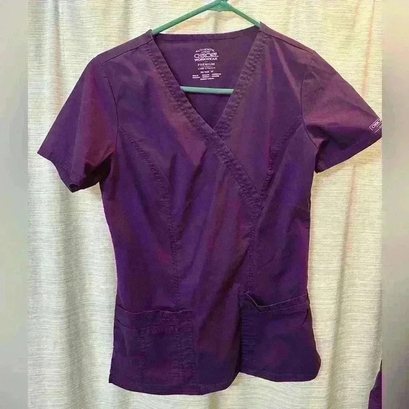 Cherokee scrub set - Picture 3 of 4